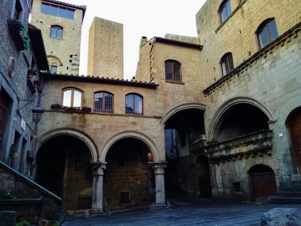 La Casa Di Susanna Viterbo Exteriör bild